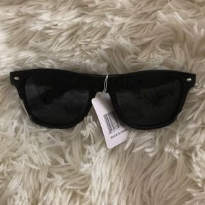 ⭐️4 for $20⭐️Glossy Sunglasses || 100% UV Protect